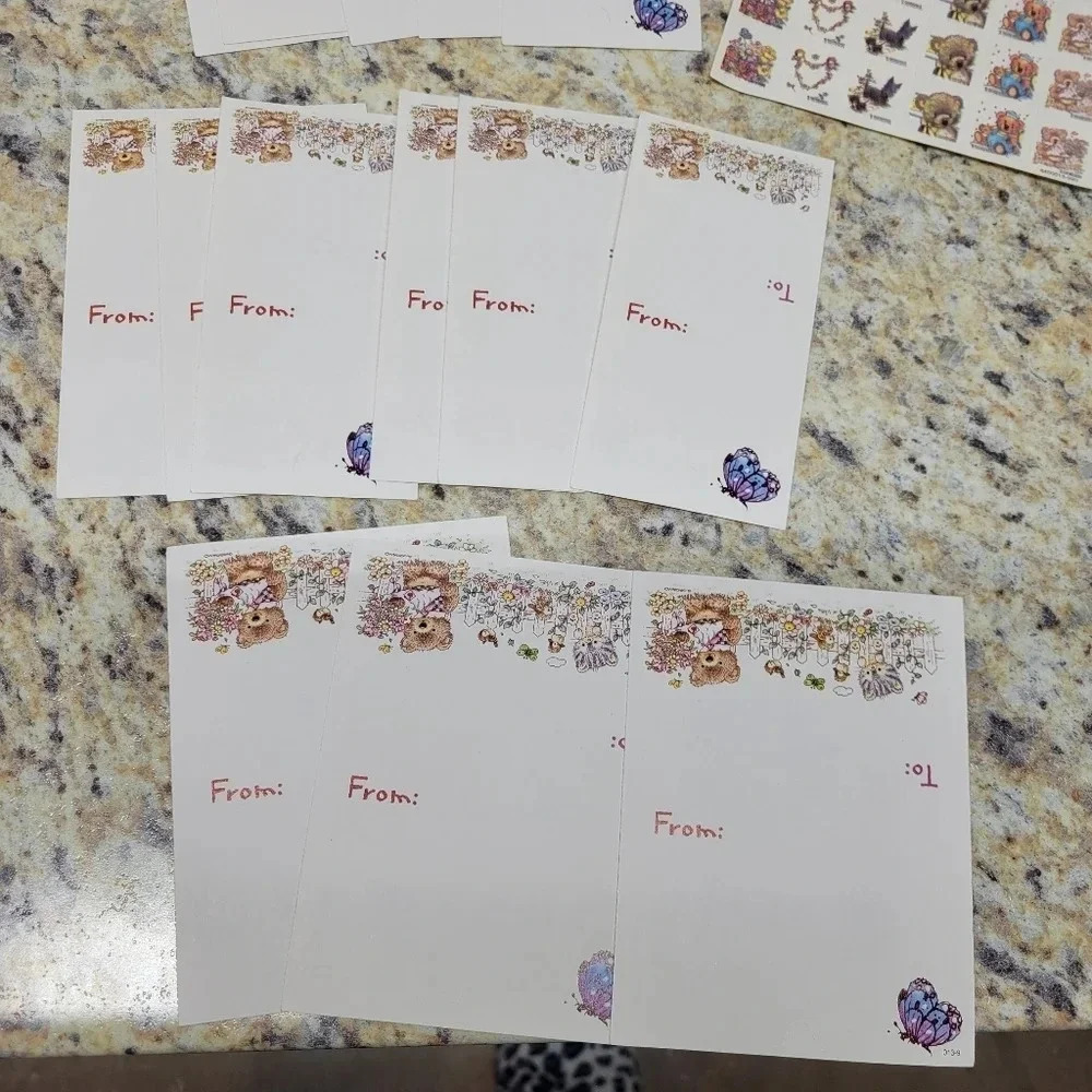 Vintage Bear Hugs 48 Fold & Seal Valentine's Day Cards Complete w/ Sticker Seals - Picture 3 of 8